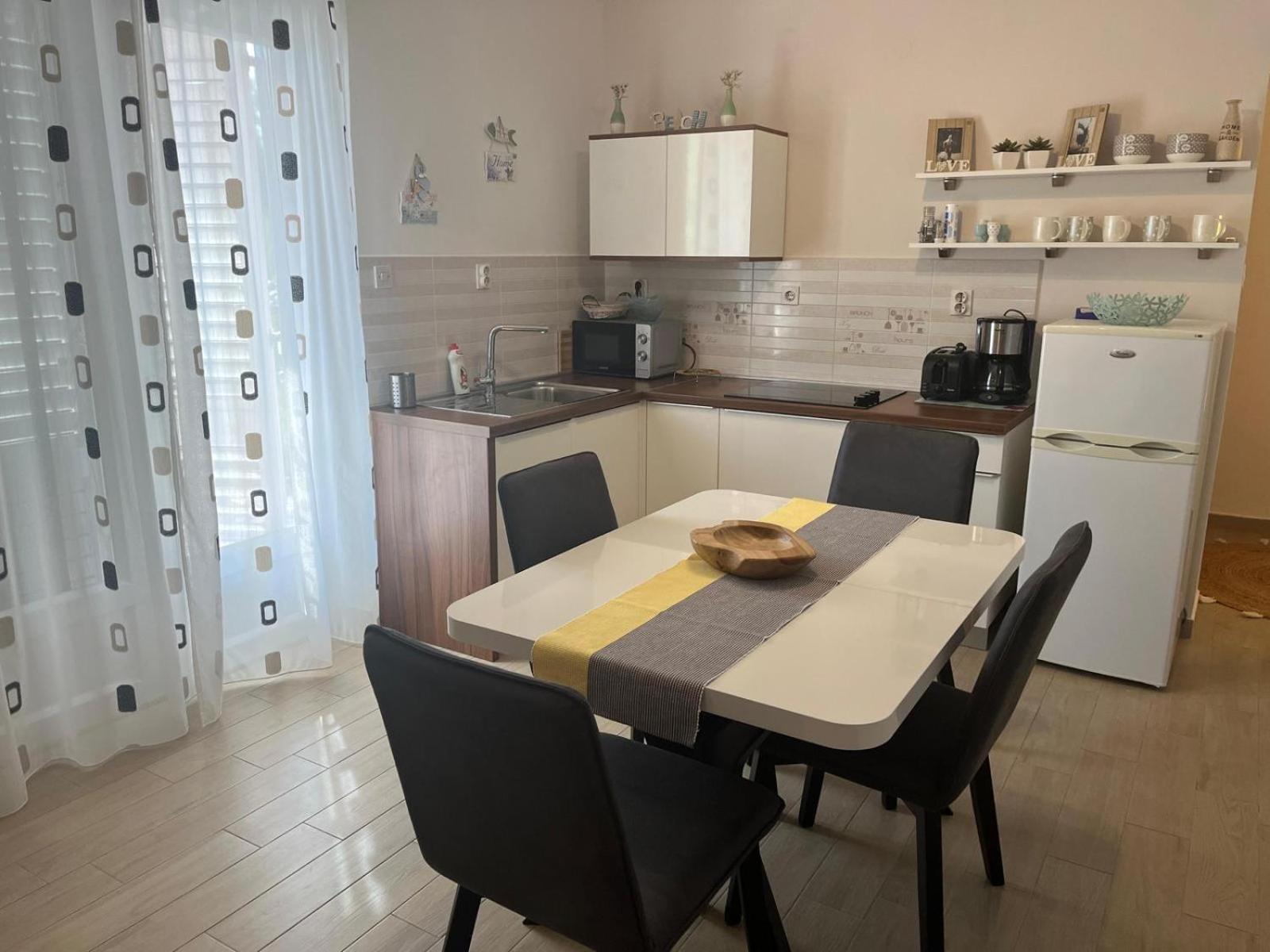Apartmani Anica Risika Esterno foto