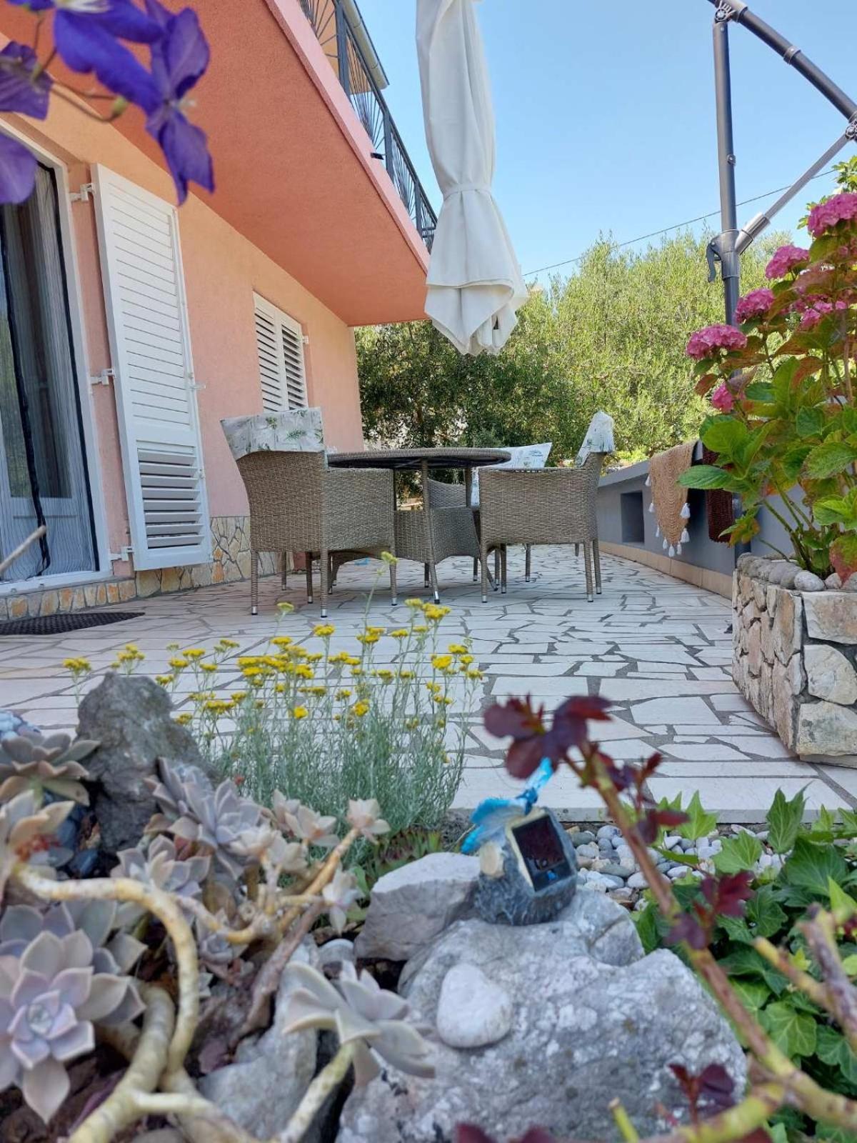 Apartmani Anica Risika Esterno foto